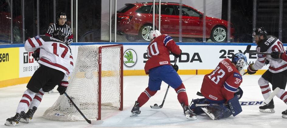 Daniel Sorvik of Norway (centre), Wayne Simmonds of Canada (left), goalkeeper of Norway Henrik Haukeland (second from right) and Ryan O Reilly of Canada (right) in action during the Ice hockey Eishockey World Championships group B match between Canada and Norway in the AccorHotels Arena in Paris, France, Monday, May 15, 2017. (CTKxPhoto MichalxKamaryt) CTKPhotoP201705150865001  kmt 12