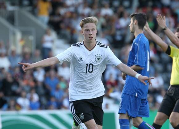 Großaspach, Fußball U18 Länderspiel Deutschland vs. Italien: Torjubel 3:0 ,Sam Francis Schreck (GER),