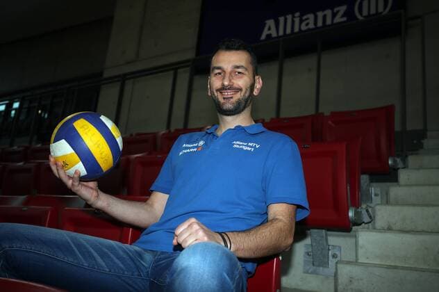 Allianz MTV Stuttgart Pressekonferenz Deutschland, Stuttgart, 18.05.2017, Volleyball, 1. Bundesliga Frauen, Allianz MTV Stuttgart, Pressekonferenz: Giannis Athanasopoulos (Trainer).