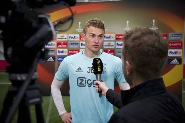 18-05-2017 VOETBAL: TRAINING AJAX: AMSTERDAM Matthijs de Ligt (Ajax) Foto:SCS Michel Utrecht Training session Ajax UEFA Europa League 2016 2017 xVIxVIxImagesx xSoenarxChamidxsportfotografiexIVx 7816770