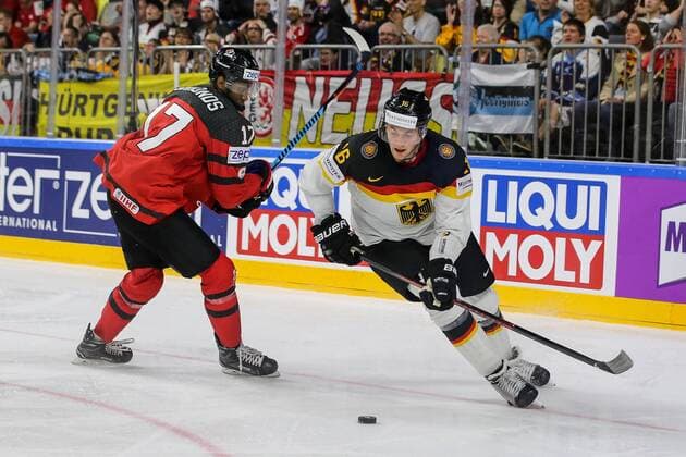 vl. Wayne Simmonds (CAN), Konrad Abeltshauser (GER), Kanada - Deutschland Koeln Copyright: xHorn xEibner-Pressefotox EP_BHN