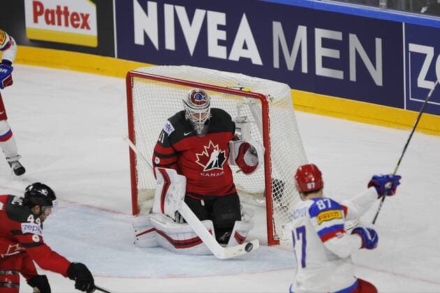IIHF WM 2017, Kanada - Russland, 20.05.2017 Vadim Shipachyov (Russland, 87); Calvin Pickard (Kanada, 31); Marc-Edouard Vlasic (Kanada, 44); IIHF WM 2017, Kanada - Russland am 20.05.2017 in der Lanxess-Arena in Koeln (Deutschland). xadx