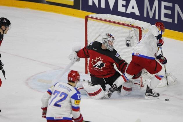 IIHF WM 2017, Kanada - Russland, 20.05.2017 Calvin Pickard (Kanada, 31); Yeveni Kuznetsov (Russland, 92); Artemi Panarin (Russland, 72); IIHF WM 2017, Kanada - Russland am 20.05.2017 in der Lanxess-Arena in Koeln (Deutschland). xadx