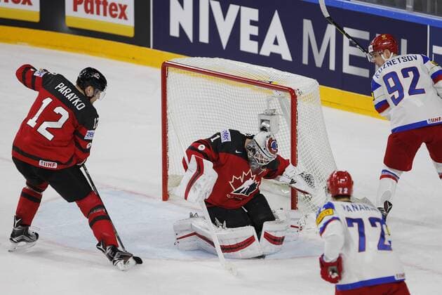 IIHF WM 2017, Kanada - Russland, 20.05.2017 Calvin Pickard (Kanada, 31); Yeveni Kuznetsov (Russland, 92); Artemi Panarin (Russland, 72); IIHF WM 2017, Kanada - Russland am 20.05.2017 in der Lanxess-Arena in Koeln (Deutschland). xadx