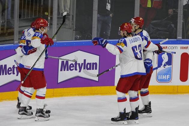 IIHF WM 2017, Kanada - Russland, 20.05.2017 Nikita Gusev (Russland, 97); Yvgeniy Dadonov (Russland, 63); Artemi Panarin (Russland, 72); IIHF WM 2017, Kanada - Russland am 20.05.2017 in der Lanxess-Arena in Koeln (Deutschland). xadx