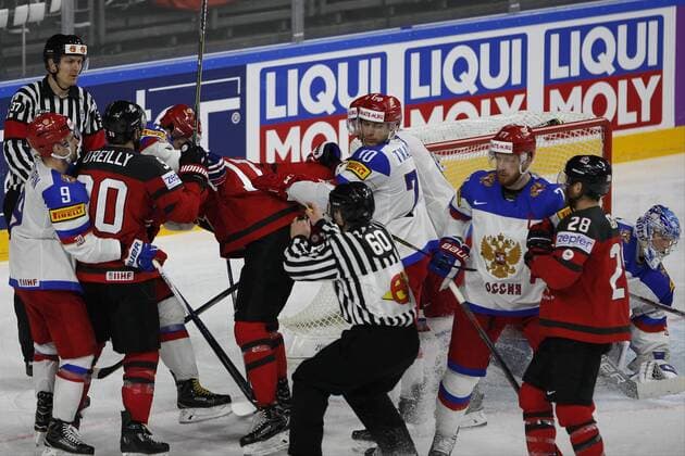 IIHF WM 2017, Kanada - Russland, 20.05.2017 Andrei Vasilevsky (Russland, 88); Dmitri Orlov (Russland, 81); Wayne Simmonds (Kanada, 17); IIHF WM 2017, Kanada - Russland am 20.05.2017 in der Lanxess-Arena in Koeln (Deutschland). xadx