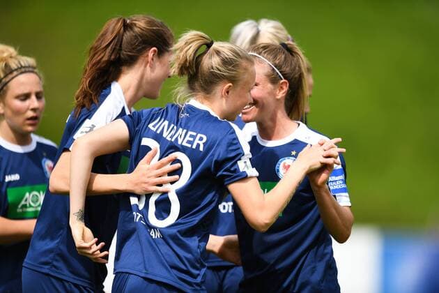 Jubel, Freuen, celebrate, happy, cheer , Goal Celebration Turbine Potsdam 1:2, Fussball, Allianz Frauen-Bundesliga,MSV Duisburg - Turbine Potsdam, xmkx