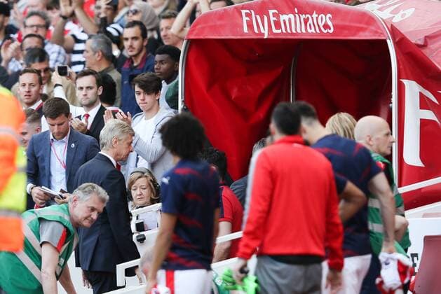 Manager of Arsenal Arsene Wenger heads down the tunnel after the English Premier League match at the Emirates Stadium, London. Picture date: May 21st 2017.Pic credit should read: Charlie Forgham-Bailey Sportimage EDITORIAL USE ONLY. No use with unauthorised audio, video, data, fixture lists, club league logos or live services. Online in-match use limited to 120 images, no video emulation. No use in betting, games or single club league player publications.