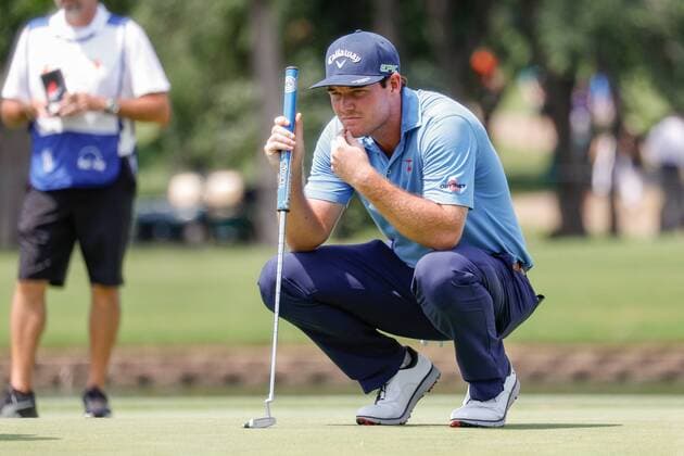 IRVING, TX - MAY 20: Grayson Murray lines up his putt on 14 during the third round of the AT&T Byron Nelson on May 20, 2017 at the TPC Four Seasons Resort in Irving, TX. (Photo by Andrew Dieb Icon Sportswire) GOLF: MAY 20 PGA Golf Herren - AT&T Byron Nelson - Third Round Icon1705205723 EDITORIAL USE ONLY