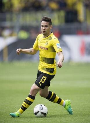 Raphael GUERREIRO (DO) Aktion, Fussball 1. Bundesliga, 34. Spieltag, Borussia Dortmund (DO) - SV Werder Bremen (HB) 4:3, am 20.05.2017 in Dortmund Deutschland.