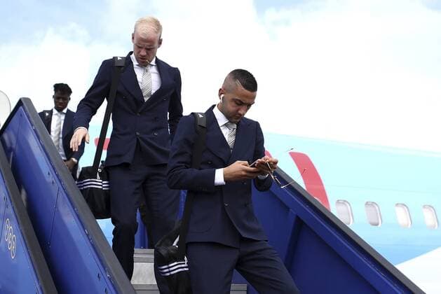Previews - UEFA Europa League Final 170523 STOCKHOLM, SWEDEN - MAY 23: Davy Klaassen(L) and Hakim Ziyech of Ajax arrive ahead of the UEFA Europa League Final between Ajax and Manchester United ManU at Friends Arena on May 23, 2017 in Stockholm, Sweden. (Photo by Jan Kruger - UEFA) Local Caption Davy Klaassen; Hakim Ziyech I denna handout-bild fran UEFA den 23 maj 2017 i Stockholm.  Copyright: JanxKrugerx-xUEFA BB170523BB196