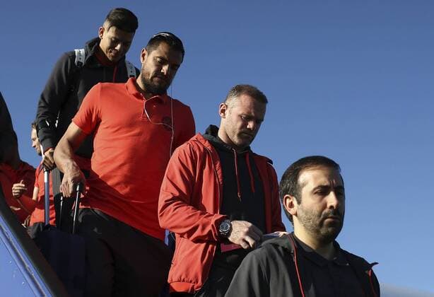 Previews - UEFA Europa League Final 170523 STOCKHOLM, SWEDEN - MAY 23: In this handout image provided by UEFA, Wayne Rooney of Manchester United ManU arrives ahead of the UEFA Europa League Final between Ajax and Manchester United at Stockholm Arlanda Airport on May 23, 2017 in Stockholm, Sweden. (Photo by Jan Kruger - UEFA) Local Caption Wayne RooneyI denna handout-bild fran UEFA den 23 maj 2017 i Stockholm.  Copyright: JanxKrugerx-xUEFA BB170523BB330