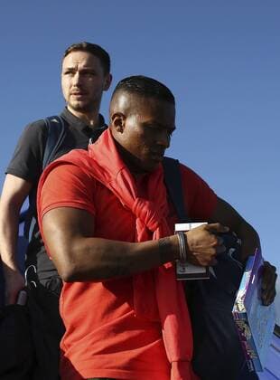 Previews - UEFA Europa League Final 170523 STOCKHOLM, SWEDEN - MAY 23: In this handout image provided by UEFA, Luis Antonio Valencia of Manchester United ManU arrives ahead of the UEFA Europa League Final between Ajax and Manchester United at Stockholm Arlanda Airport on May 23, 2017 in Stockholm, Sweden. (Photo by Jan Kruger - UEFA) Local Caption Luis Antonio ValenciaI denna handout-bild fran UEFA den 23 maj 2017 i Stockholm.  Copyright: JanxKrugerx-xUEFA BB170523BB343