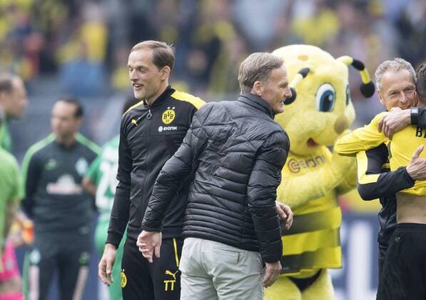 Trainer Thomas TUCHEL l. (DO) mit Hans-Joachim WATZKE (Vorsitzender Geschaeftsfuehrer DO) nach dem Spiel, Fussball 1. Bundesliga, 34. Spieltag, Borussia Dortmund (DO) - SV Werder Bremen (HB) 4:3, am 20.05.2017 in Dortmund Deutschland.