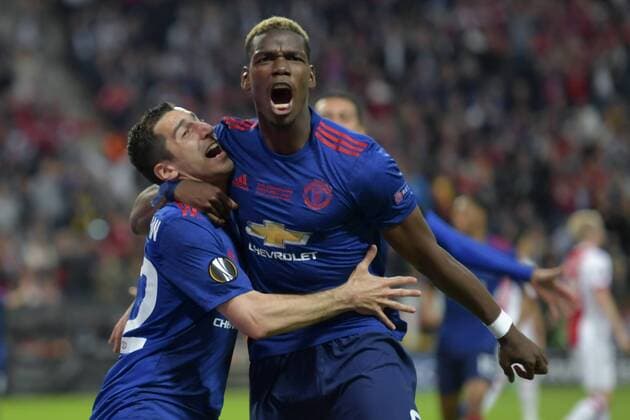 170524 Manchester Uniteds Henrikh Mkhitaryan, malskytt till 0-2, jublar med Paul Pogba under finalen i Europa League mellan Ajax och Manchester United ManU den 24 maj 2017 i Stockholm.  Copyright: JOHANNAxLUNDBERG BB170524JL007