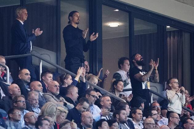 170524 Manchester Uniteds Zlatan Ibrahimov pa läktaren med sin familj, Lars Richt och Alexander Östlund under finalen i Europa League mellan Ajax och Manchester United ManU den 24 maj 2017 i Stockholm.  Copyright: JOELxMARKLUND BB170524JM021
