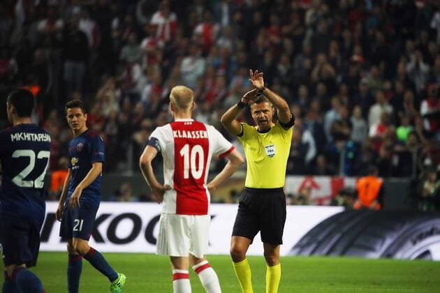SOCCER - UEFA EL, Ajax vs Manchester SOLNA,SWEDEN,24.MAY.17 - SOCCER - UEFA Europa League, final, Ajax Amsterdam vs Manchester United ManU Image shows referee Damir Skomina (SVN). GEPAxpictures xAndreasxPranter