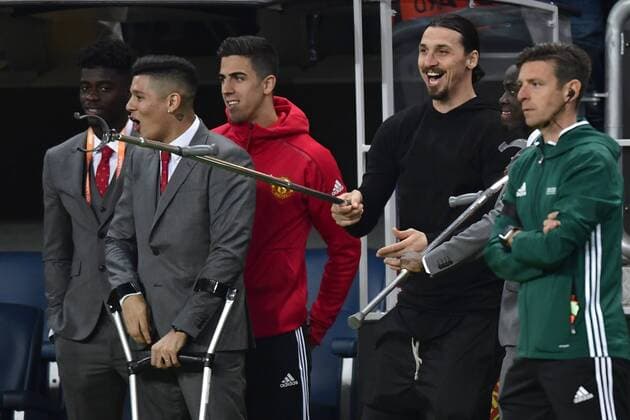 170524 Manchester Uniteds Zlatan Ibrahimovic vid spelarbänken under finalen i Europa League mellan Ajax och Manchester United ManU den 24 maj 2017 i Stockholm.  Copyright: LUDVIGxTHUNMAN BB170524LT059