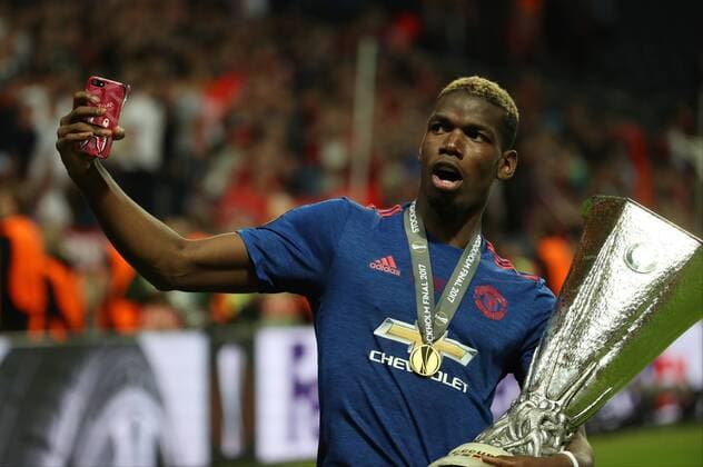 SOCCER - UEFA EL, Ajax vs Manchester SOLNA,SWEDEN,24.MAY.17 - SOCCER - UEFA Europa League, final, Ajax Amsterdam vs Manchester United ManU Image shows the rejoicing of Paul Pogba (Manchester). Keywords: trophy. GEPAxpictures xAndreasxPranter