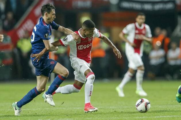 (L-R) Matteo Darmian of Manchester United ManU David Neres of Ajaxduring the UEFA Europa League final match between Ajax Amsterdam and Manchester United at the Friends Arena on May 24, 2017 in Stockholm, Sweden Ajax v Manchester United UEFA Europa League 2016 2017 xVIxVIxImagesx xMauricexvanxSteenxIVx 7863969