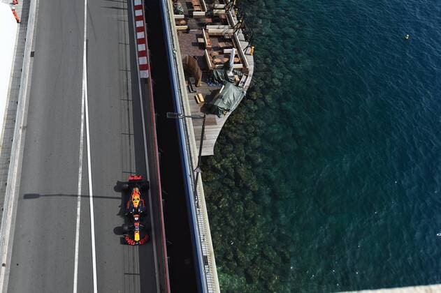 Max Verstappen (Red Bull Racing) im Streckenabschnitt vor dem Tunnel rechts das Mittelmeer, Grosser Preis von Monaco 2017, Freies Training, Motorsport, Formel 1, 25.05.2017, Monte Carlo Copyright: xAndre Eibner-Pressefotox EP_JAE