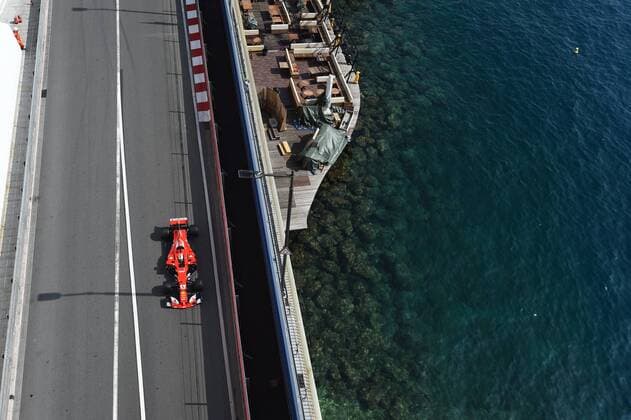 Sebastian Vettel (Scuderia Ferrari) im Streckenabschnitt vor dem Tunnel rechts das Mittelmeer, Grosser Preis von Monaco 2017, Freies Training, Motorsport, Formel 1, 25.05.2017, Monte Carlo Copyright: xAndre Eibner-Pressefotox EP_JAE