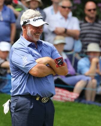 May 25th 2017, Virginia Water, Wentworth, Surrey, England; BMW PGA Golf Herren Championship golf, day 1; Darren Clarke in good humour after his round on the 18th green xDavidxKissmanx  ActionPlus11883366