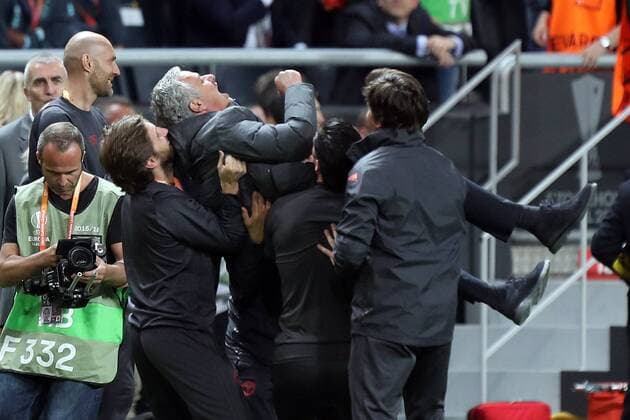 24.05.2017, Friends Arena, Solna, SWE, UEFA EL, Ajax Amsterdam vs Manchester United ManU Finale, im Bild Manchester United Manager Jose Mourinho is thrown in the air as he celebrates victory Manchester United Manager Jose Mourinho is thrown in the air as he celebrates victory during the Final Match of the UEFA Europaleague between Ajax Amsterdam and Manchester United at the Friends Arena in Solna, Sweden on 2017 05 24. Solna  EP_fil  
