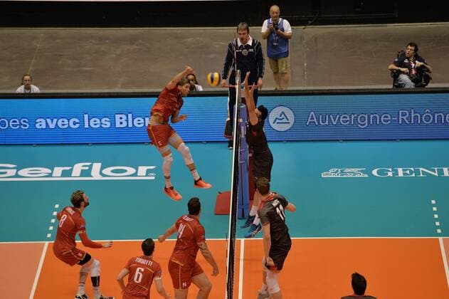 Benjamin Toniutti (france) vs Arslan Eksi (turquie) VOLLEY-BALL : France vs Turquie - Tournoi de qualificacatif au championnat du monde - 26 05 2017 FredericChambert Panoramic 