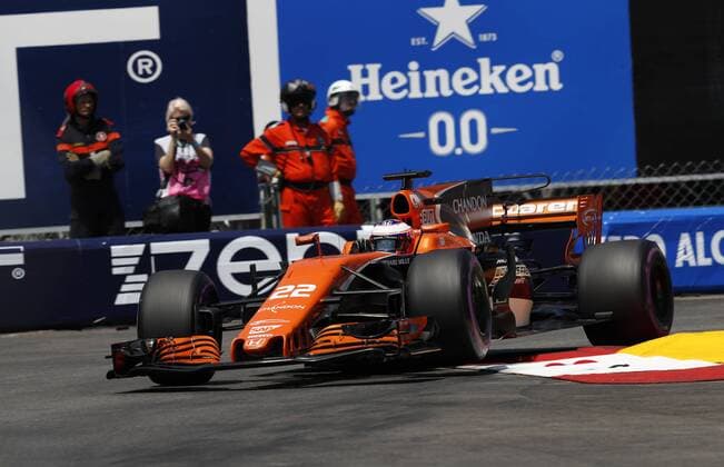 Motorsports: FIA Formula One World Championship WM Weltmeisterschaft 2017, Grand Prix of Monaco, 22 Jenson Button (GBR, McLaren Honda), Monte Carlo Monaco xHOCHxZWEIx