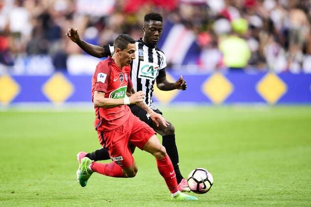 PEPE Nicolas (Angers) vs DI MARIA Angel (PSG) FOOTBALL : Angers vs PSG - Finale 100e coupe de France - 27 05 2017 JBAutissier Panoramic 