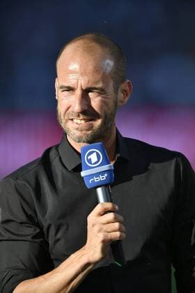 TV-Experte Mehmet Scholl für ARD 74. DFB-Pokalfinale Eintracht Frankfurt SGE gegen BVB Borussia Dortmund 27.05.2017 DFB Pokalfinale Eintracht Frankfurt SGE gegen BVB Borussia Dortmund