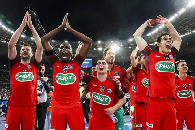 Fußball, Paris St. Germain ist Coupe de France Sieger May 27, 2017 - Saint-Denis, Paris, France - Paris Saint-Germain s players celebrate after winning the French Cup final football match between Paris Saint-Germain (PSG) and Angers (SCO) on May 27, 2017, at the Stade de France in Saint-Denis, north of Paris. Paris Saint-Germain v Angers - French Cup Final  - ZUMAn230 20170527_zaa_n230_497 Copyright: xGeoffroyxVanxDerxHasseltx