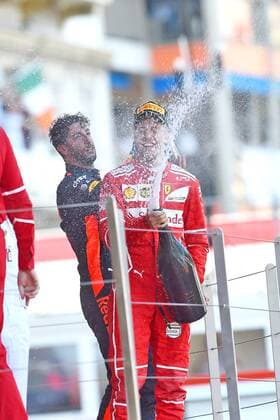 Sebastian Vettel (Scuderia Ferrari) bejubelt seinen Sieg mit Champagner, Grosser Preis von Monaco 2017, Motorsport, Formel 1, Siegerehrung, 28.05.2017, Monte Carlo Copyright: xANDRE xEibner-Pressefotox EP_JAE