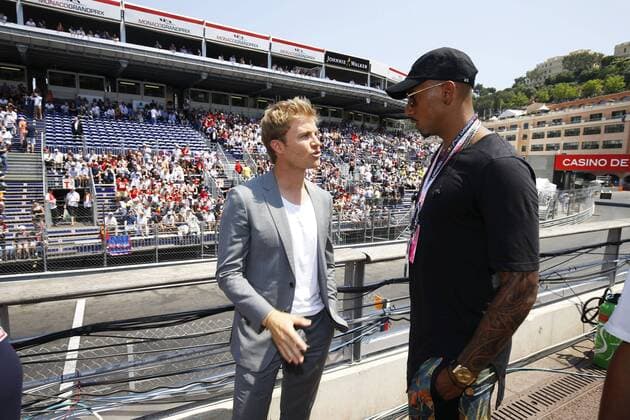 Motorsports: FIA Formula One World Championship WM Weltmeisterschaft 2017, Grand Prix of Monaco, Nico Rosberg (GER), Jerome Boateng Monte Carlo Monaco xHOCHxZWEIx