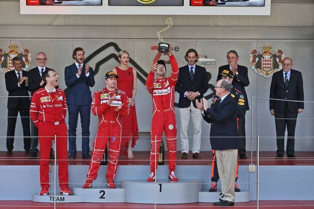 Sebastian Vettel (Scuderia Ferrari) auf dem Podium mit Pokal, Grosser Preis von Monaco 2017, Motorsport, Formel 1, Siegerehrung, 28.05.2017, Monte Carlo Copyright: xAndre Eibner-Pressefotox EP_JAE