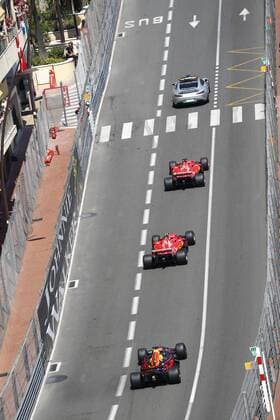Motorsports: FIA Formula One World Championship WM Weltmeisterschaft 2017, Grand Prix of Monaco, Bernd Maylaender (GER, Safety Car driver), 5 Sebastian Vettel (GER, Scuderia Ferrari), 7 Kimi Raikkonen (FIN, Scuderia Ferrari), 3 Daniel Ricciardo (AUS, Red Bull Racing), Monte Carlo Monaco xHOCHxZWEIx