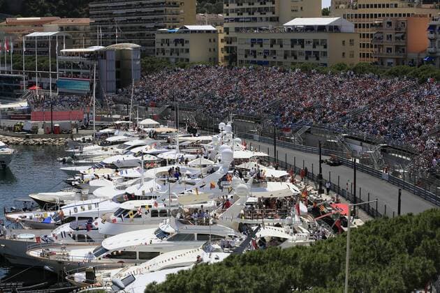 Zuschauer auf Yachten im Port Hercule, Rennen Formel 1, Formula 1, F1 Grand Prix Monaco 2017