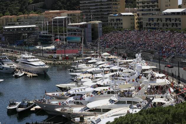 Zuschauer auf Yachten im Port Hercule, Rennen Formel 1, Formula 1, F1 Grand Prix Monaco 2017