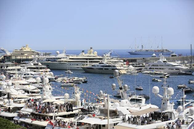 Zuschauer auf Yachten im Port Hercule, Rennen Formel 1, Formula 1, F1 Grand Prix Monaco 2017