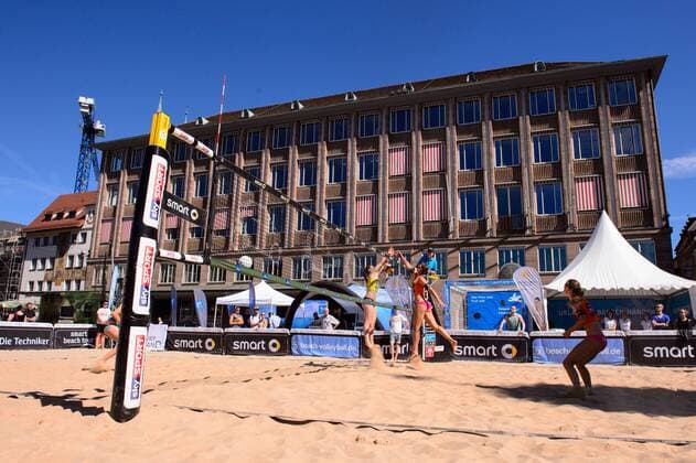 smart super cup Nürnberg; Smart Beach Tour 2017; Sandra Ferger Sarah Schneider vs. Sandra Ittlinger Teresa Mersmann +++ Nürnberg Germany xConnyxKurth HOCHxZWEIx
