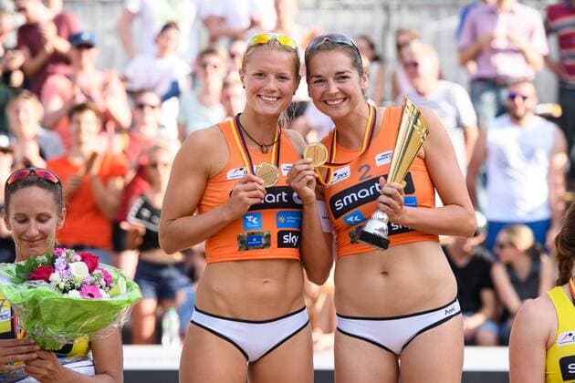 smart super cup Nürnberg; Smart Beach Tour 2017; Siegerehrung +++ + Nürnberg Germany xConnyxKurth HOCHxZWEIx