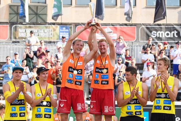 smart super cup Nürnberg; Smart Beach Tour 2017; Siegerehrung +++ + Nürnberg Germany xConnyxKurth HOCHxZWEIx