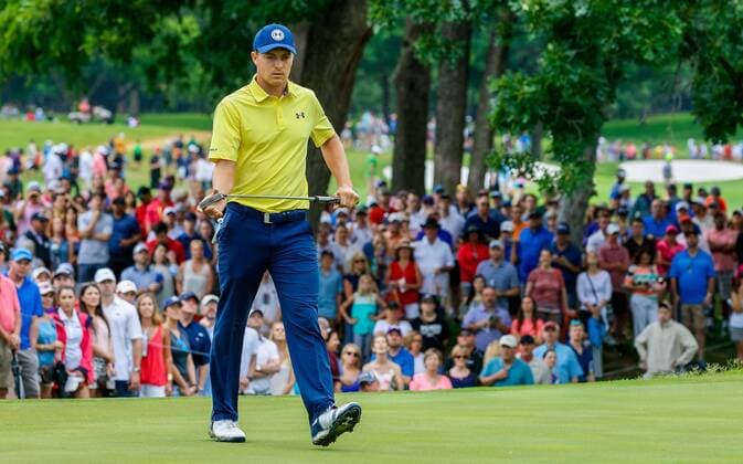May 28, 2017 - Fort Worth, TX, USA - Jordan Spieth on the 7th green with a huge gallery in the backround during the final round of the Dean & DeLuca Invitational golf tournament on Sunday, May 28, 2017 at Colonial Country Club in Fort Worth, Texas. Dean & DeLuca Invitational golf tournament - Round 4 - ZUMAm67_ 20170528_zaf_m67_058 Copyright: xRayxCarlinx