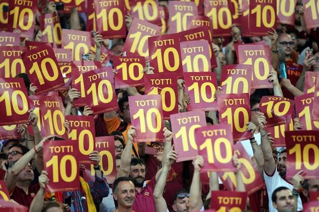 Roma, Stadio olimpico, Serie A tim As Roma vs Genoa: Francesco Totti at the Olympic Stadium for his latest football game.With him the family, his wife Ilari Blasi and the three children.  Copyright: xmarcoxiacobuccix xIPAx xMarcoxIacobuccix