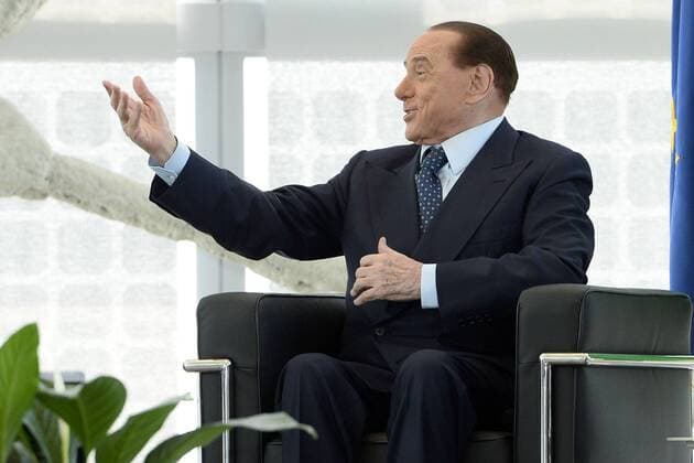 Fußball, Italien, Moratti und Berlusconi überreichen sich Trikots beim Ehrenpreis Rosa Camuna Db Milano 30 05 2017 - premio Rosa Camuna foto Daniele Buffa Image nella foto: Silvio Berlusconi 