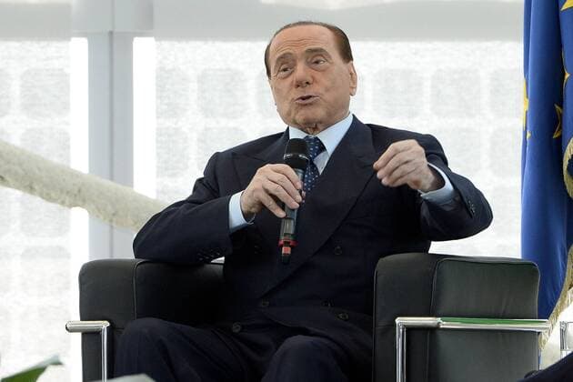 Fußball, Italien, Moratti und Berlusconi überreichen sich Trikots beim Ehrenpreis Rosa Camuna Db Milano 30 05 2017 - premio Rosa Camuna foto Daniele Buffa Image nella foto: Silvio Berlusconi 