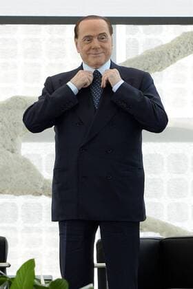 Fußball, Italien, Moratti und Berlusconi überreichen sich Trikots beim Ehrenpreis Rosa Camuna Db Milano 30 05 2017 - premio Rosa Camuna foto Daniele Buffa Image nella foto: Silvio Berlusconi 