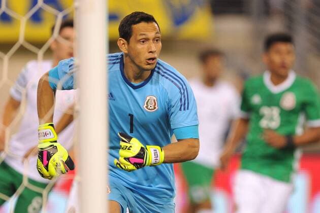June 1, 2017 - East Rutherford, New Jersey, U.S - Mexico goalkeeper RODOLFO COTA (1) is seen during an International Friendly Länderspiel match at Met Life Stadium in East Rutherford New Jersey Mexico defeats Republic of Ireland 3 to 1 Soccer 2017 - Mexico defeats Republic of Ireland - ZUMAa301 20170601_zaf_a301_005 Copyright: xBrooksxVonxArxx