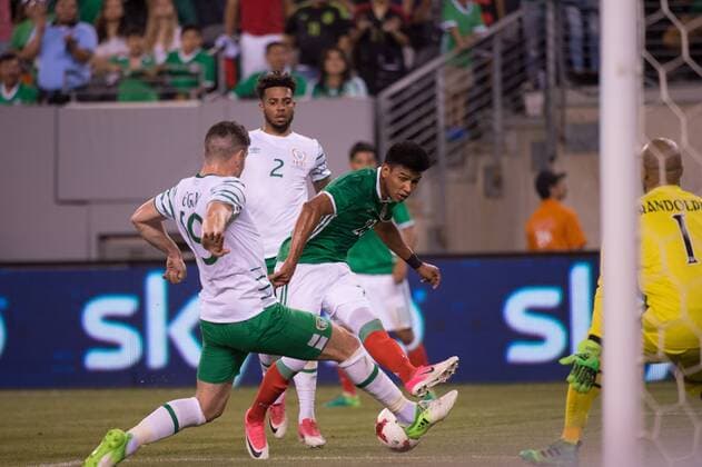 June 1, 2017 - East Rutherford, New Jersey, U.S - Republic of Ireland defender JOHN EGAN (19) blocks a shot by Mexico midfielder JESÃ²S GALLARDO (23) during an International Friendly Länderspiel match at Met Life Stadium in East Rutherford, NJ Mexico defeats Republic of Ireland 3 to 1. Soccer 2017 - Mexico defeats Republic of Ireland 3 to 1 - ZUMAs192 20170601_zap_s192_017 Copyright: xMarkxSmithx